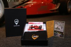 Подарочный набор RacePlace с сертификатом на 3000 р. (Ferrari F14-T без дуги)